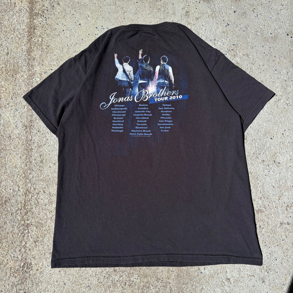 Jonas Brothers Tour 2010 Concert T-Shirt Black Graphic Band Tee Mens XL - Picture 2 of 3